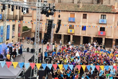 Imagen de la charanga en la plaza de Medinaceli.