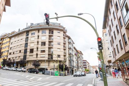 Cámaras de información de tráfico en el semáforo de la calle Tejera. MARIO TEJEDOR