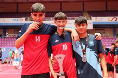 Los tres jugadores del Sporting citado por la selección española.