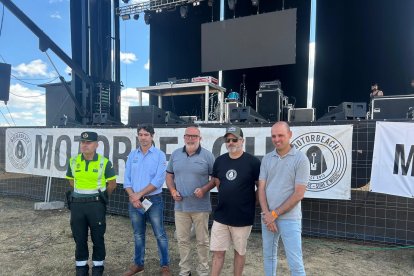 Presentación de la campaña de seguridad para motoristas en el Motorbeach de Vinuesa.