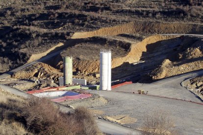 Obras de la presa de San Pedro Manrique, paralizadas.