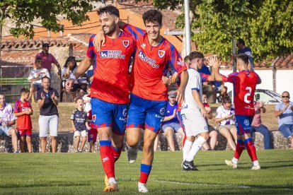 Los jugadores del Numancia celebran el 1-0 logrado por Jony.