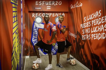 Góngora y Vera en las instalaciones de Los Pajaritos tras su presentación.