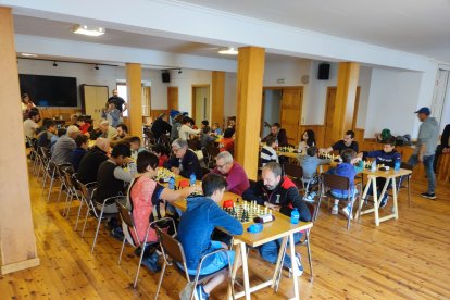 El torneo celebrado en el Ayuntamiento de Molinos ha contado con 38 participantes.