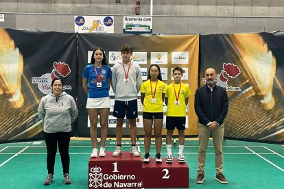 Jimena Ayllón en lo más alto del podio en el Master de Estella.