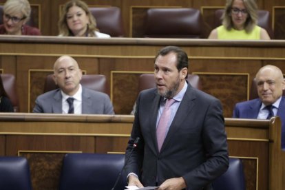 El ministro Óscar Puente esta mañana en el Congreso.