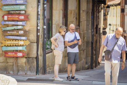 Turistas en la capital soriana.