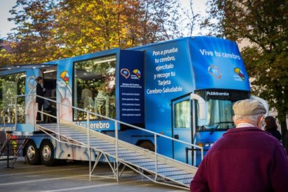 El autobús del cerebro recorre varias ciudades españolas.