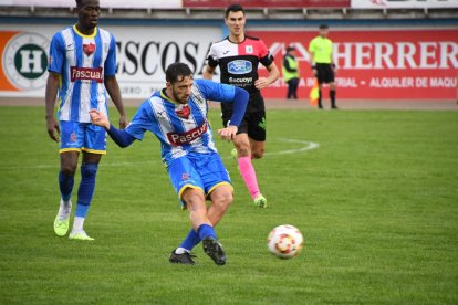 Cervero rescataba un punto para el Almazán en el feudo de la Arandina.