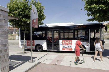 Autobús en Camaretas (Golmayo).