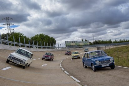 Renault Siete celebra su 50 aniversario en Valladolid, su ciudad natal donde se produjeron 160.000 unidades.