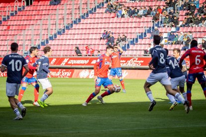 El Numancia se mantiene líder con un gol de Bonilla.