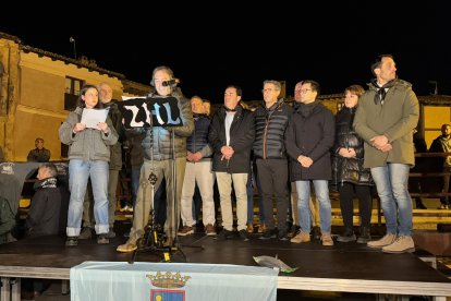 Benito Serrano, ayer en Medinaceli en apoyo al Toro Jubilo.