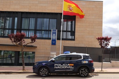 Vehículo policial en Soria.