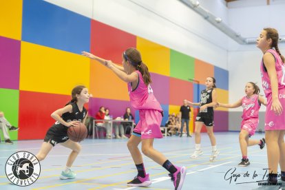 Una acción de un encuentro del equipo alevín.