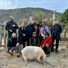 Los chefs participantes en 'Cocinando con Trufa' visitan una plantación en Soria.