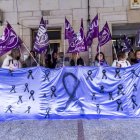 Los sindicatos leyeron el manifiesto y guardaron un minuto de silencio