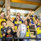 La grada se volcó con el equipo durante todo el choque