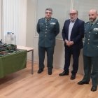 Peñarroya, Latorre y Pérez junto al botín incautado.