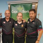 Pedro Camarero, Carlos Cortés y Rafael Soto en un partido de Liga.