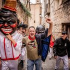Un desfile de los Diablillos pasado por agua