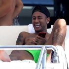 Neymar, a bordo del Ginevra.-GTRES