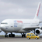 Con la llegada de este primer vuelo, Panamá se convierte en uno de los 22 destinos en América Latina de Air Europa.-EFE