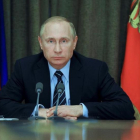 Putin, durante su reunión con altos oficiales del Ejército, en Sochi, este viernes.-REUTERS