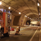 Simulacro de accidente con mercancías peligrosas en el túnel de Piqueras. HDS