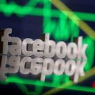 Facebook dijo que ha detectado que los que divulgan spam utilizaban cada vez más contenidos políticos sensacionalistas.-EL PERIÓDICO