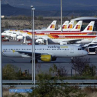 Aviones de Iberia y Vueling en Barajas en noviembre.-EL PERIÓDICO