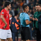 El seleccionador inglés, Gareth Southgate, comentaal árbitro los insultos racistas en Sofía.-EFE / EPA / VASSIL DONEV