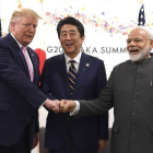 El presidente de los EEUU, Donald Trump; el Primer Ministro de Japón, Shinzo Abe; y el Primer Ministro de la India, Narendra Modi.-POOL