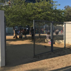 El patio de la escuela Artur Martorell, abierto al público hasta el domingo.-