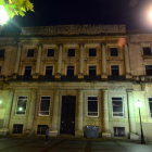 Edificio del antiguo Banco de España en la tarde de ayer.-ÁLVARO MARTÍNEZ
