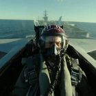 Plano de la película ’Top Gun: Maverick’, protagonizada por Tom Cruise.-EL PERIÓDICO