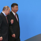 Líderes caminan junto al presidente chino, Xi Jinping (d), y su homólogo ruso, Vladimir Putin-EFE