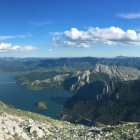 Espectacular panorámica del pantano y las montañas de Riaño que se logra desde la cumbre del Yordas-N. SÁEZ