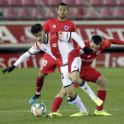 El Numancia sumó un punto en su partido con el Rayo.-MARIO TEJEDOR