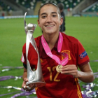 Lucía Rodríguez con el trofeo como campeona de Europa sub-19.-D.S.