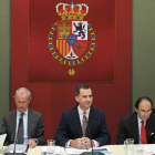 El rey Felipe VI preside en el Palacio Real de la Granja de San Ildefonso (Segovia) la reunión del Consejo Científico del Real Instituto Elcano.-ICAL