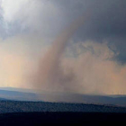 El tornado, captado desde el castillo de Gormaz. / JORGE SANZ GARCÍA-