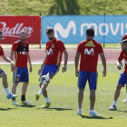 Deulofeu, Iniesta, Piqué, Costa, Alba y Busquets, durante el entrenamiento de la selección el martes en Las Rozas.-
