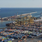 Vista del Moll Adossat del puerto de Barcelona.-EL PERIÓDICO