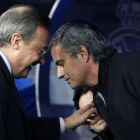 Florentino Pérez y José Mourinho, en el Santiago Bernabéu en el 2011.-Juan Carlos Hidalgo / EFE