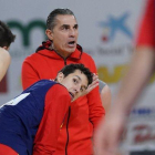 Scariolo da instrucciones a los jugadores en la concentración de Guadalajara.-ALBERTO NEVADO (FEB)