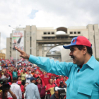 Nicolás Maduro, durante el mitin ante miles de seguidores, el sábado en Caracas.-EFE