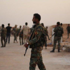 Soldados sirios en la base de Al Tabqa el pasado mesa de octubre.-DPA