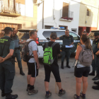 Guardia Civil y vecinos preparan la búsqueda del anciano desaparecido en Ciria. HDS