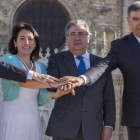 El ministro del Interior, Juna Ignacio Zoido, con sus homólogos de Marruecos, Abdeluafi Laftit (derecha) y de Portugal, Constança Urbano y el embajador de Francia en España, Yves Saint-Geours.-EFE / RAÜL CARO